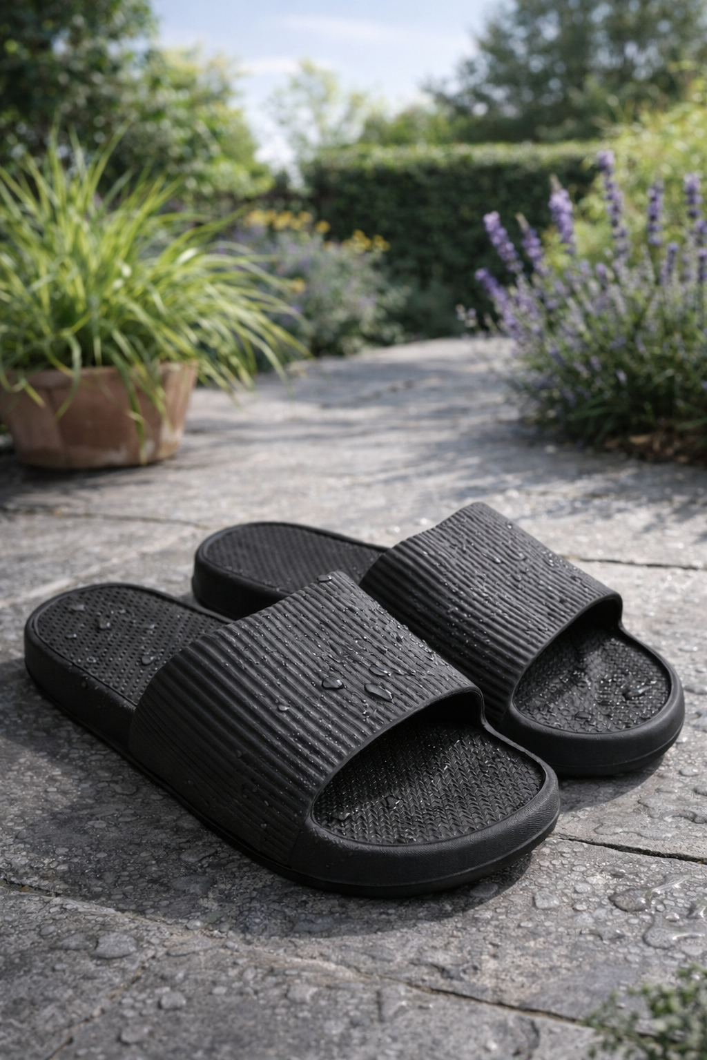 Unisex slides